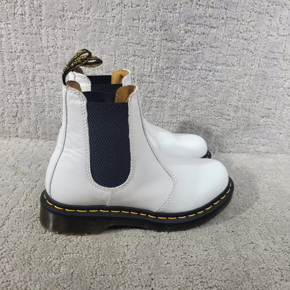 Dr. Martens 2976 Womens Size US 5 White Smooth Leather Platform Chelsea Boot NEW - Picture 4 of 8
